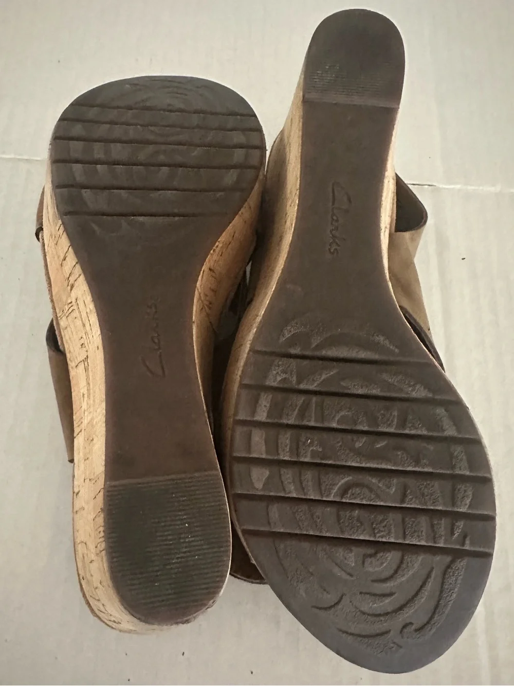 Clarks Artisan Caslynn Shae Cork Wedge Sandals Brown Tan Leather 3” Slingback 7M